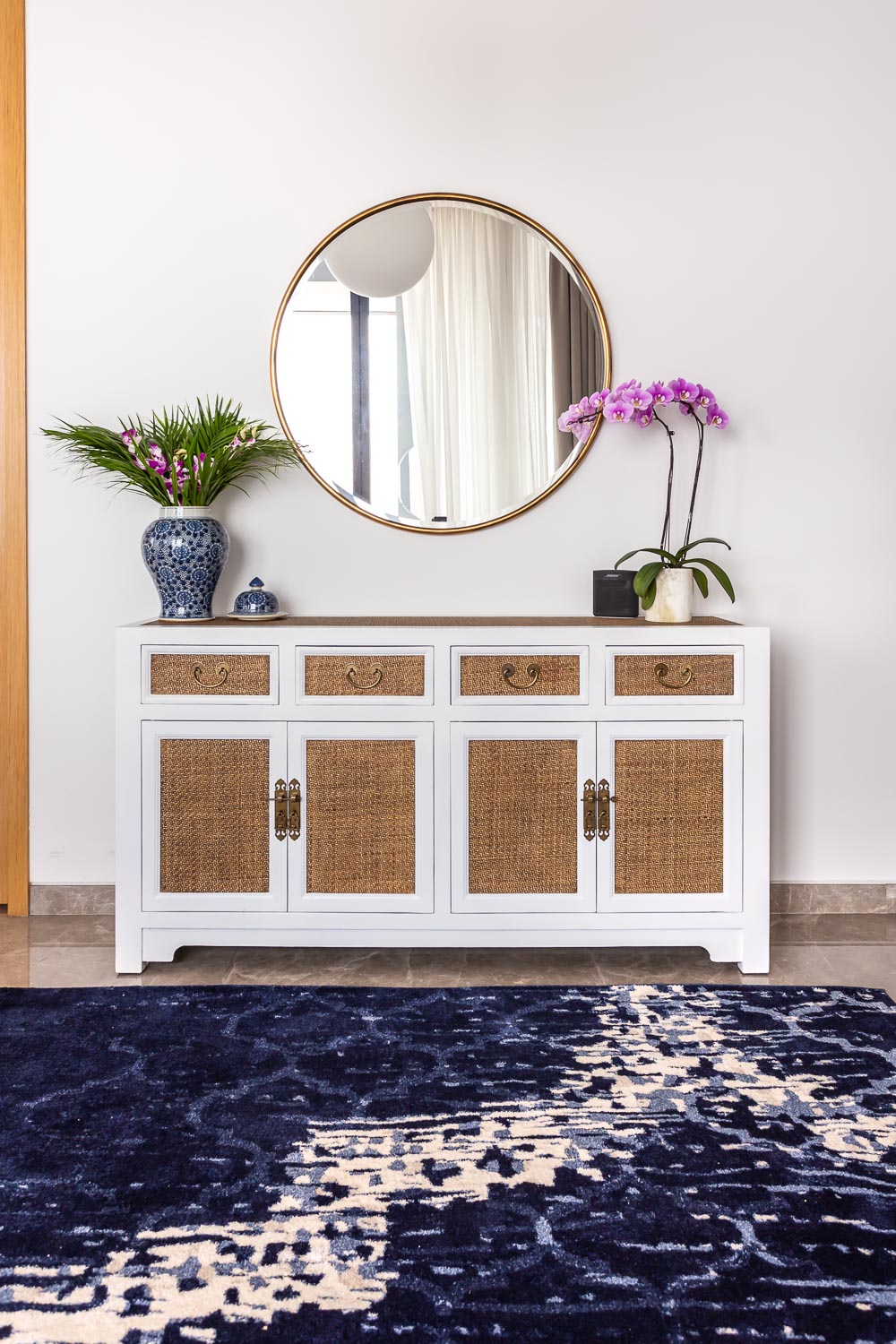 Blue & White Contemporary Asian Apartment