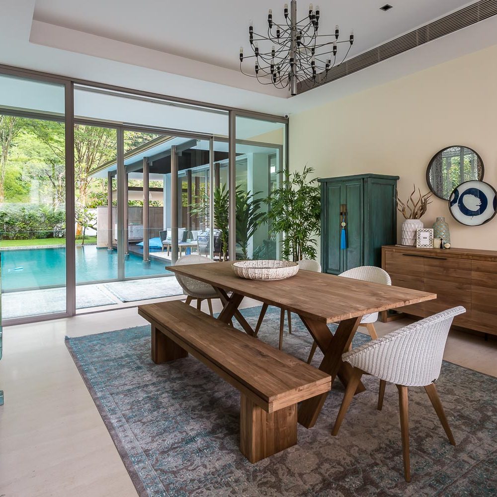 4.Dining